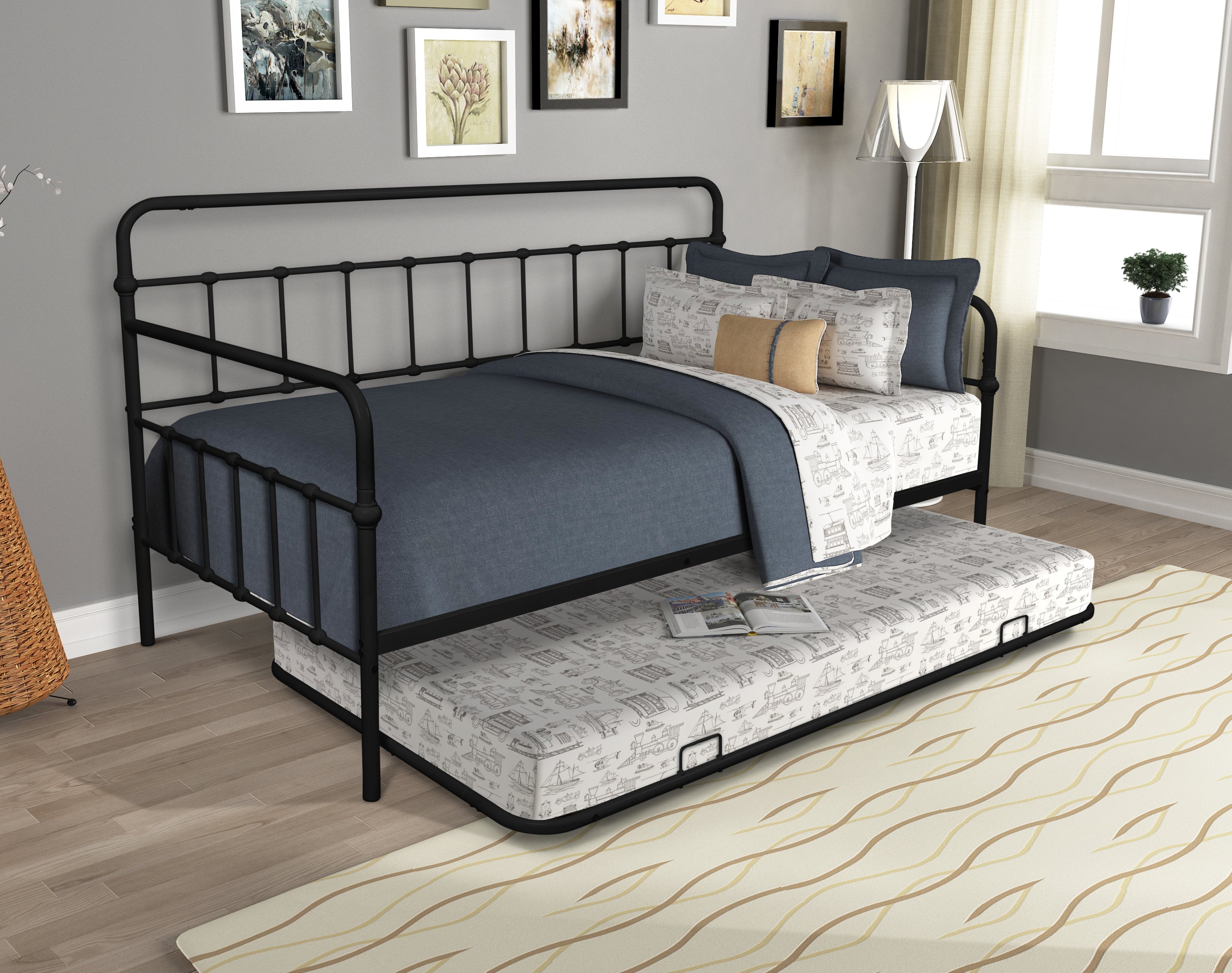 Metal Frame Daybed with trundle